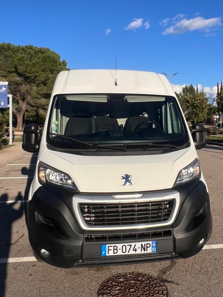 WhatsApp Image 2025-11-20 at 15.55.15 (1xx)